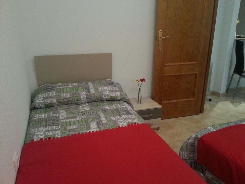 Apartment Huerto Torrevieja Habitación foto