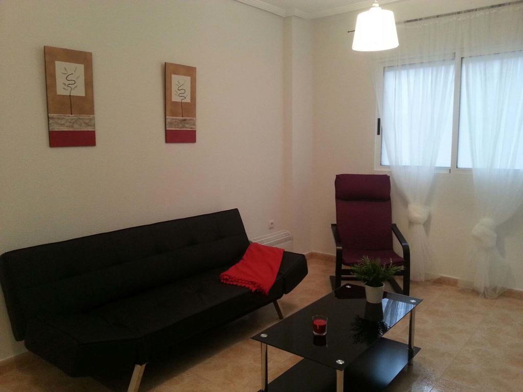 Apartment Huerto Torrevieja Habitación foto