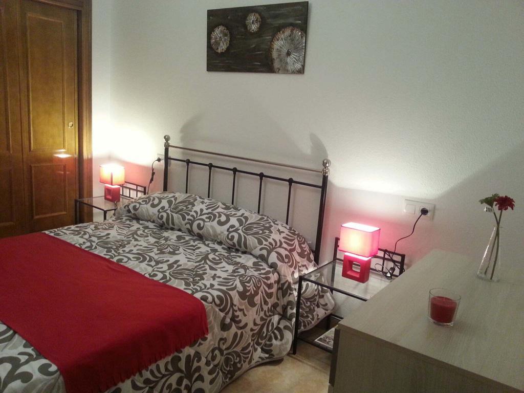 Apartment Huerto Torrevieja Habitación foto